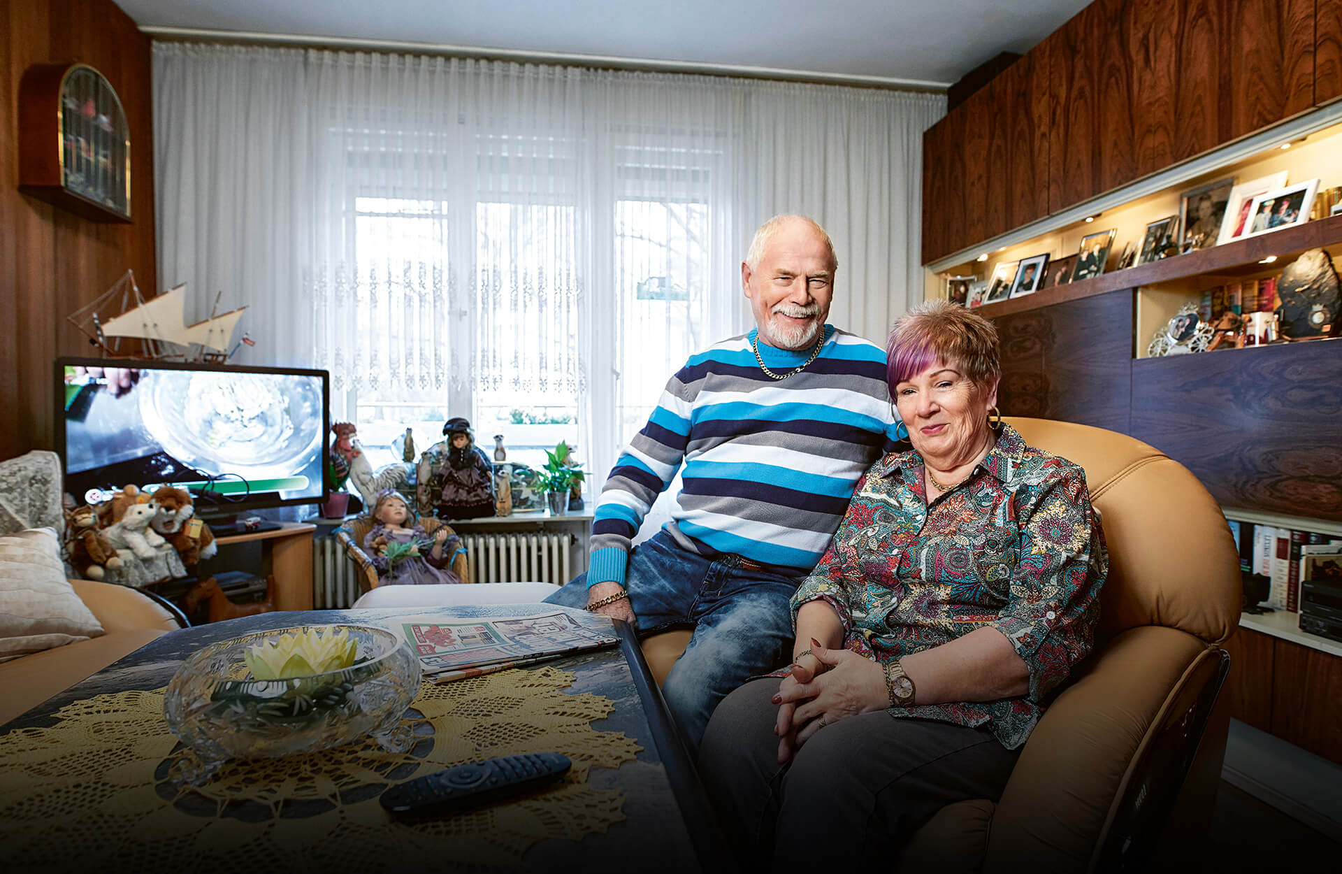 Mieterin und Mieter in einer altersgerecht umgebauten Wohnung der Vonovia SE (Foto)